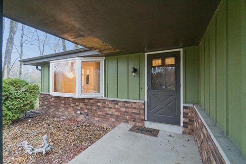 9930 W Magnolia Street, Milwaukee, WI, 53224 | Card Image