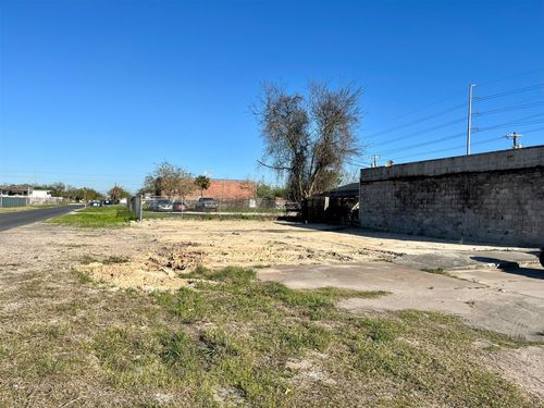 204 Highway 146 S, Texas City, TX, 77590-6645 | Card Image