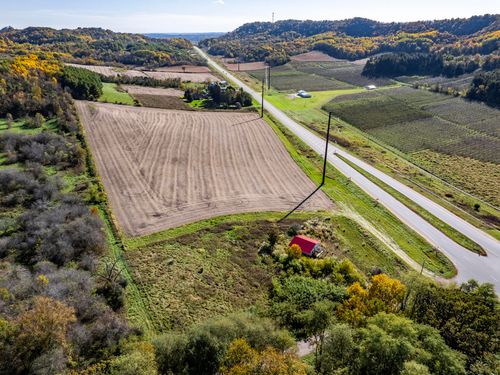 16450 Hilltop Ln, Galesville, WI, 54630 | Card Image