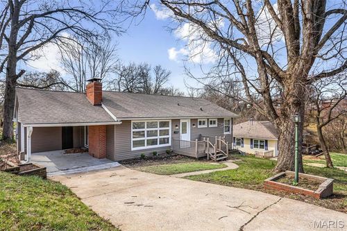 17 Marietta Pl, Alton, IL, 62002-4454 | Card Image