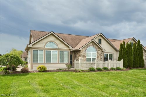 1915 Woods Dr, Streetsboro, OH, 44241-4658 | Card Image