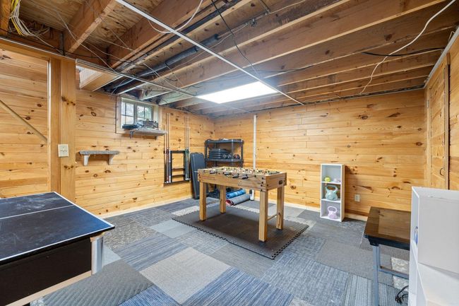 Family Room | Image 24