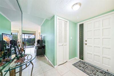 415 - 6010 S Falls Circle Dr, Condo with 2 bedrooms, 2 bathrooms and null parking in Lauderhill FL | Image 2