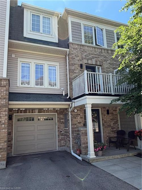 11-7 Sirente Dr, Hamilton, ON, L9A0B4 | Card Image