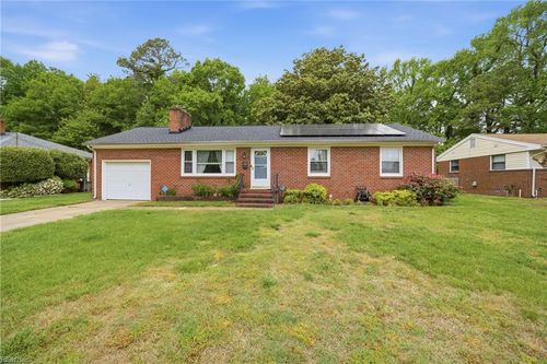 707 Milton Dr, Hampton, VA, 23666-2938 | Card Image