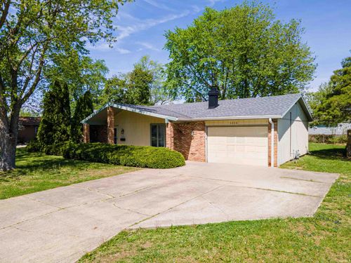 2008 W Bryden Rd, Muncie, IN, 47304-1701 | Card Image