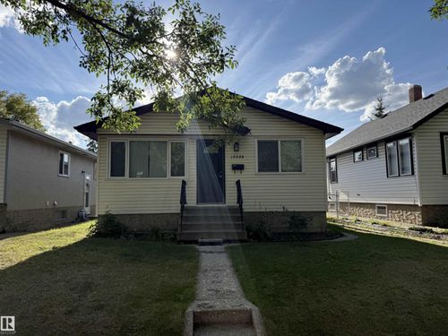 13028 65 St Nw, Edmonton, AB, T5A1A1 | Card Image