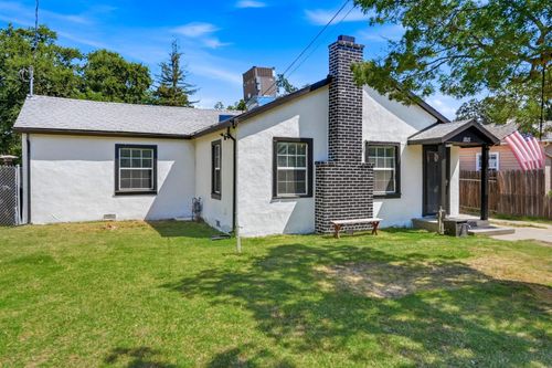 1815 Kenwood St, Sacramento, CA, 95815-1524 | Card Image
