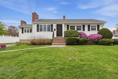 35 Enfield Street, Lowell, MA, 01852 | Card Image