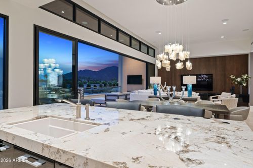 2046-6587 N Palmeraie Blvd, Paradise Valley, AZ, 85253-4374 | Card Image