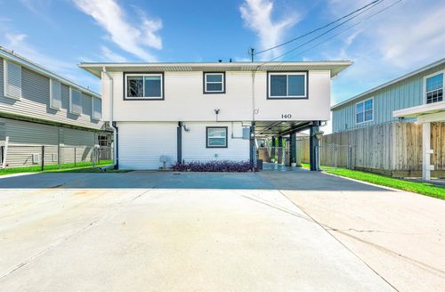 140 Tarpon St, Bayou Vista, TX, 77563-2574 | Card Image