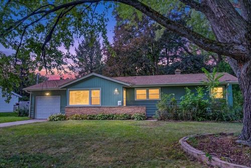5809 Thrush Ln, MADISON, WI, 53711-4213 | Card Image