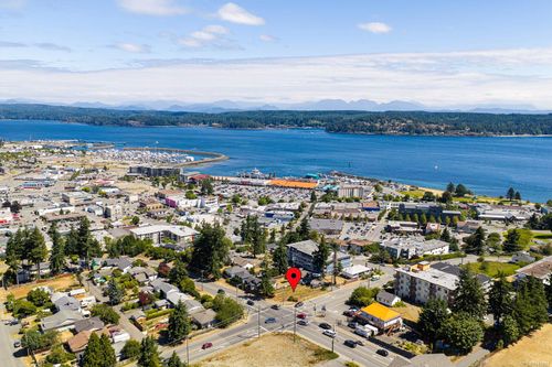 901 Dogwood St, Campbell River, BC, V9W2Z2 | Card Image