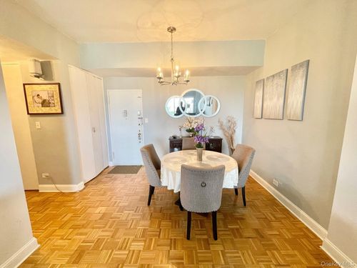 apt-a1503-61-20 Grand Central Pkwy, Forest Hills, NY, 11375-1282 | Card Image