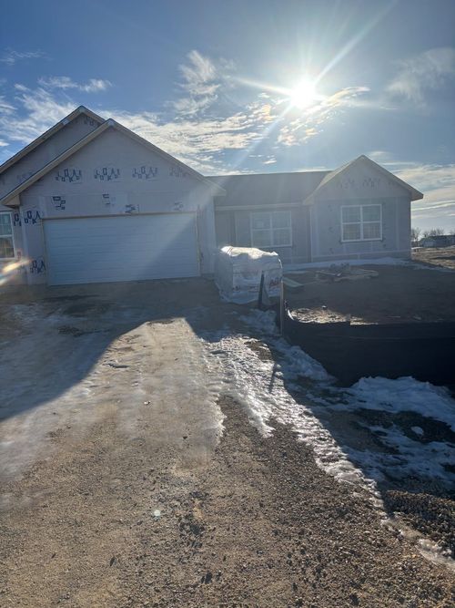 208 Autumnwood Ln, DAVIS JUNCTION, IL, 61020-9449 | Card Image