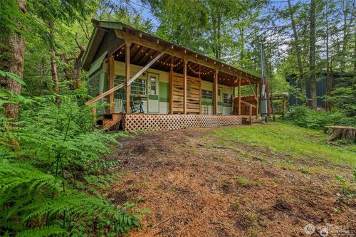 137 Paradise Dr, Ashford, WA, 98304-9719 | Card Image