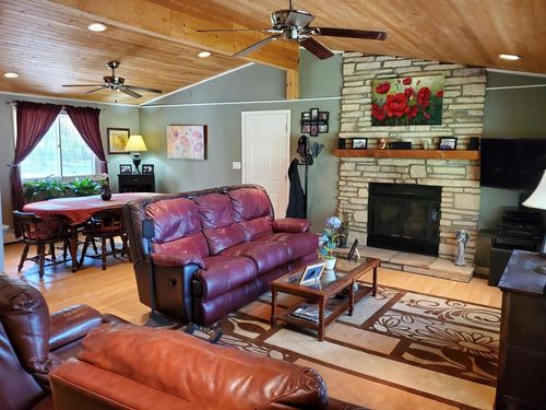 2127 Salem Avenue, Johnsburg, IL, 60051 | Card Image