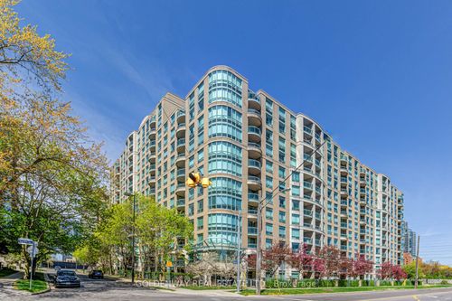 402-18 Pemberton Avenue, North York, ON, M2M4K9 | Card Image