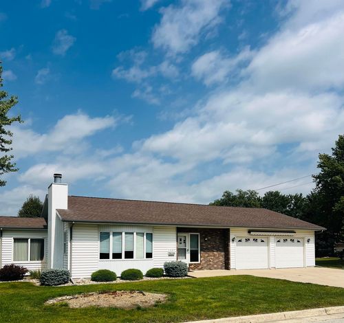 1327 Circle Dr, Aplington, IA, 50604-1018 | Card Image