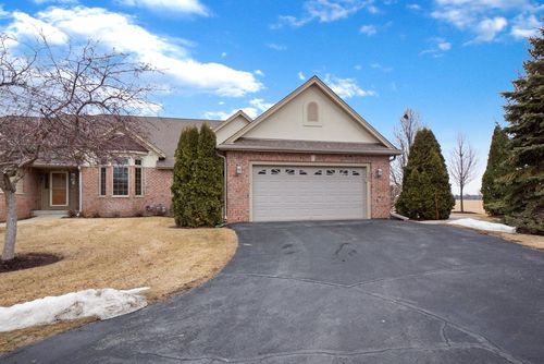 200 Eagles Cove Circle, North Prairie, WI, 53153 | Card Image