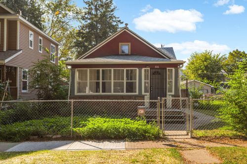 306 Burgess St, Saint Paul, MN, 55117-5304 | Card Image