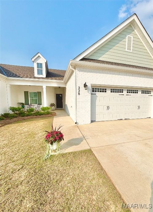228 Royal Oaks Dr, Pike Road, AL, 36064-2491 | Card Image