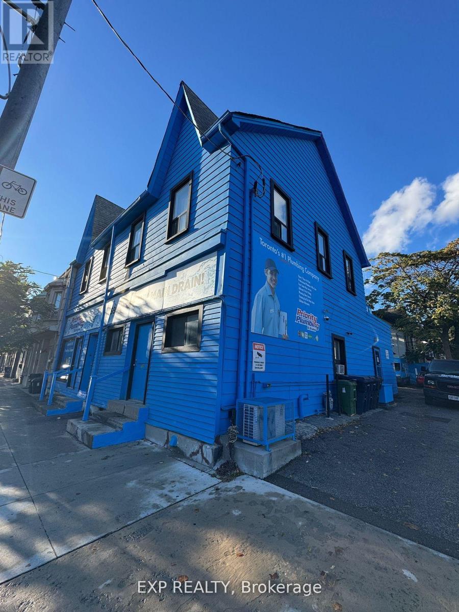 Residential Lease in Toronto (Dovercourt-Wallace Emerson-Junction)
