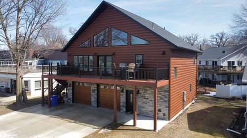 15385 Crane St, Clear Lake, IA, 50428-8770 | Card Image