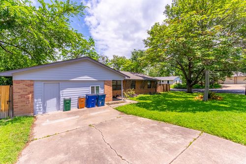 2108 Marquette Ln, Austin, TX, 78723-1341 | Card Image