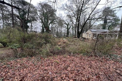 186 Howell Dr Sw, Atlanta, GA, 30331-4023 | Card Image