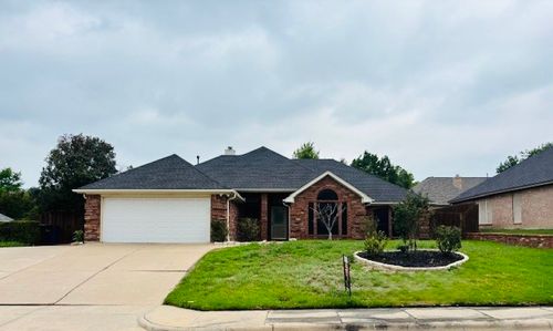 432 Shelby Dr, Burleson, TX, 76028-4070 | Card Image