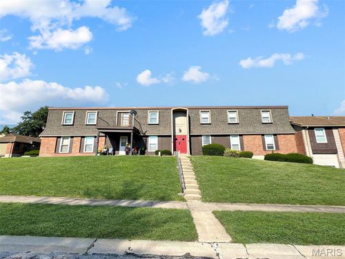 d-6655 Blossomwood Dr, Florissant, MO, 63033-5326 | Card Image