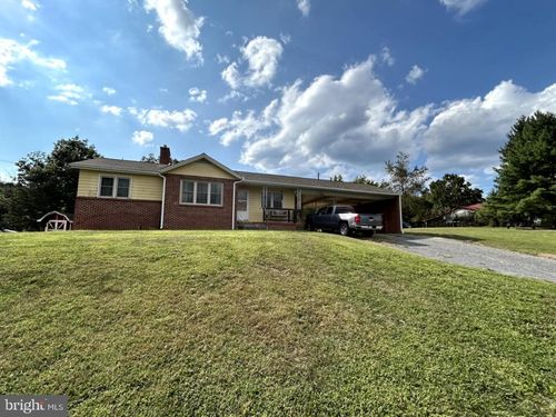 2621 Franklin Pike, Petersburg, WV, 26847-8549 | Card Image