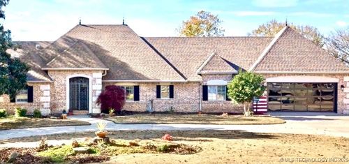 915 Rockford Pl, Ardmore, OK, 73401-2240 | Card Image
