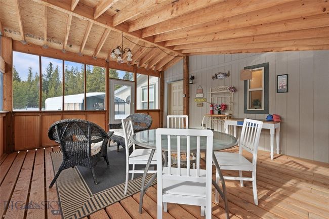 Main Home Screened in Porch | Image 35