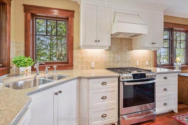 1176 Mccomb Point Dr, House other with 3 bedrooms, 3 bathrooms and 6 parking in Dorset ON | Image 22