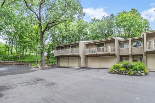 13404 Oakland Dr, Burnsville, MN, 55337-4119 | Card Image