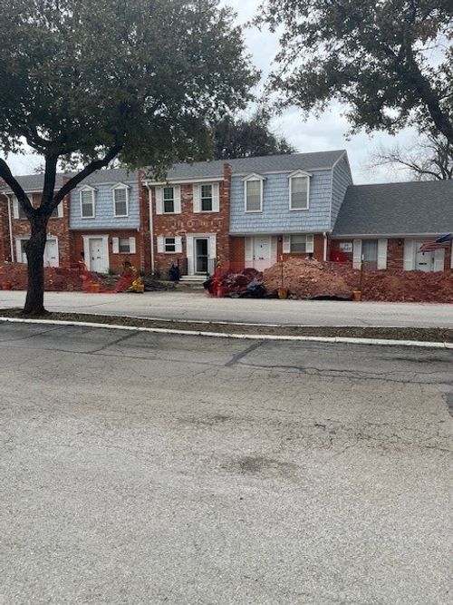 933 Roaring Springs Rd, Fort Worth, TX, 76114-4478 | Card Image