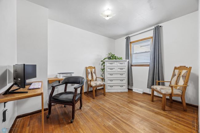 Main Level Bedroom 3 | Image 8