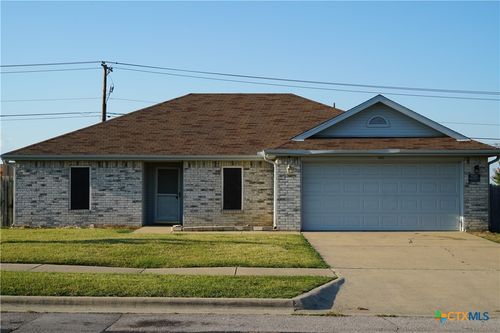 401 James Loop, Killeen, TX, 76542-3876 | Card Image