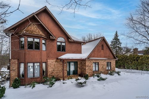 5194 S Freeman Rd, Orchard Park, NY, 14127-3312 | Card Image