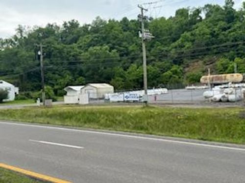 19226 Us Highway 58, Castlewood, VA, 24224-5910 | Card Image
