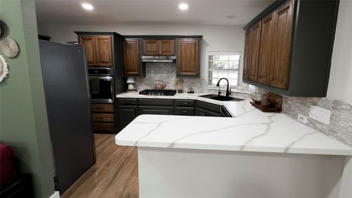 1016 W Collins St, Denton, TX, 76201-7013 | Card Image