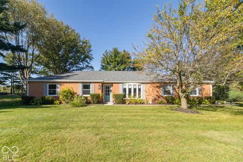 111 Fairfield Ln, Pendleton, IN, 46064-9536 | Card Image