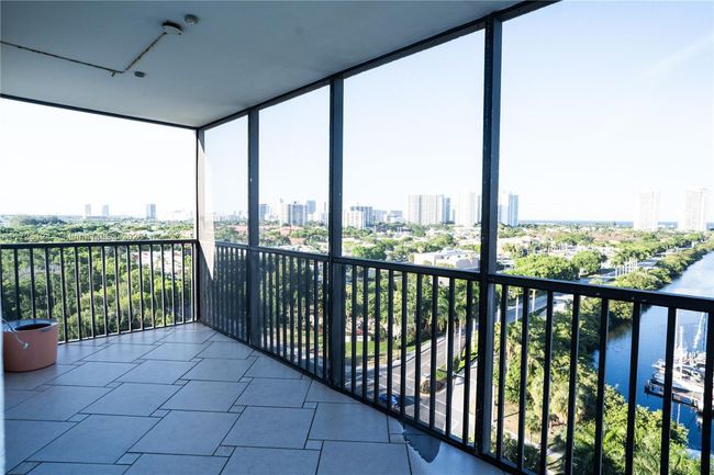 APT-1102 - 3375 N Country Club Dr, Condo with 2 bedrooms, 2 bathrooms and null parking in Aventura FL | Image 22