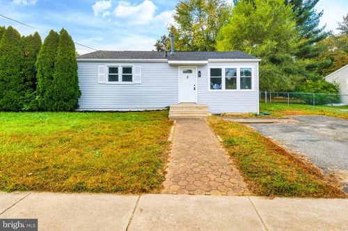 100 Jerrys Ave, Clayton, NJ, 08312-2116 | Card Image