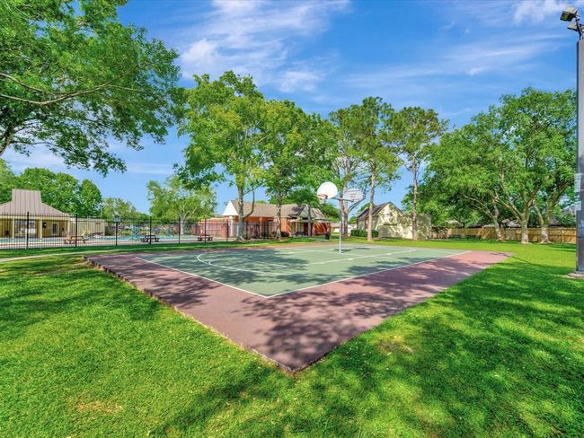 403 Elder Vista Dr, House other with 3 bedrooms, 2 bathrooms and 2 parking in Webster TX | Image 47