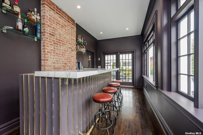 Bar Room | Image 14