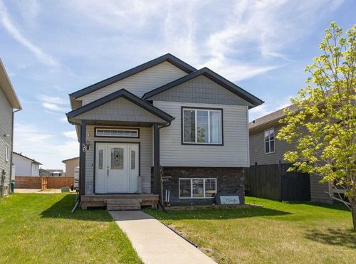 56 Mackenzie Crescent, Lacombe, AB, T4S1X6 | Card Image
