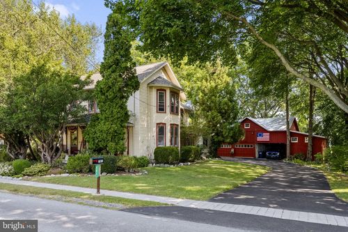 781 Newport Ave, GAP, PA, 17527-9611 | Card Image